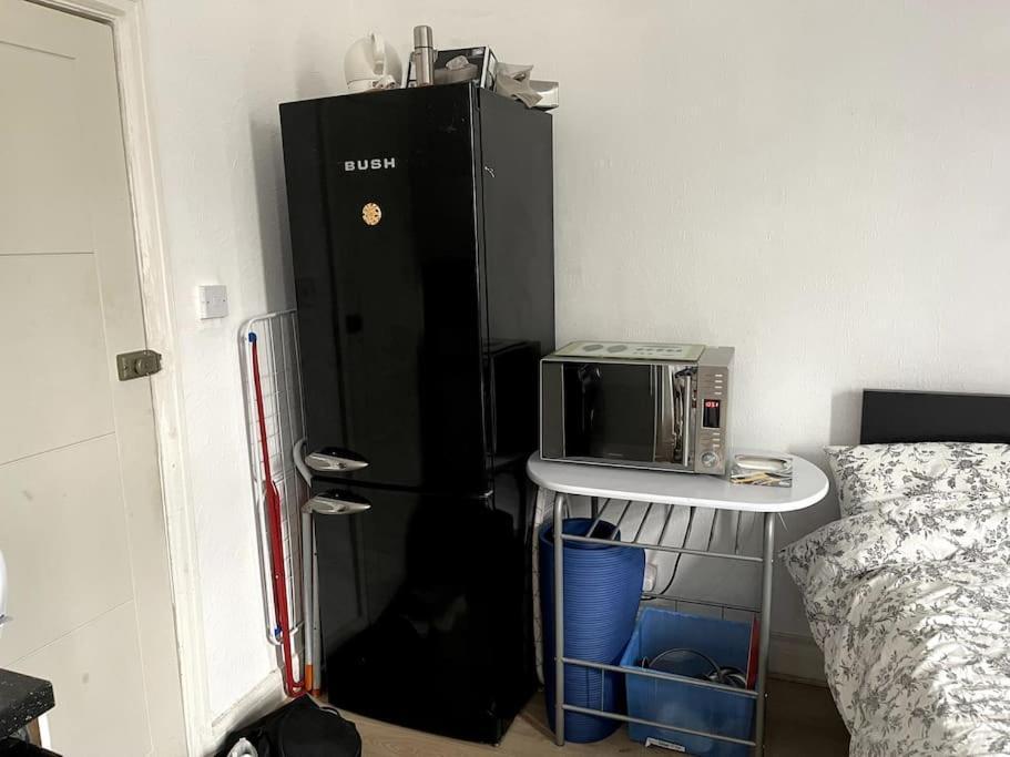 Studio Flat London Finchley Rd Nw11 Eksteriør bilde